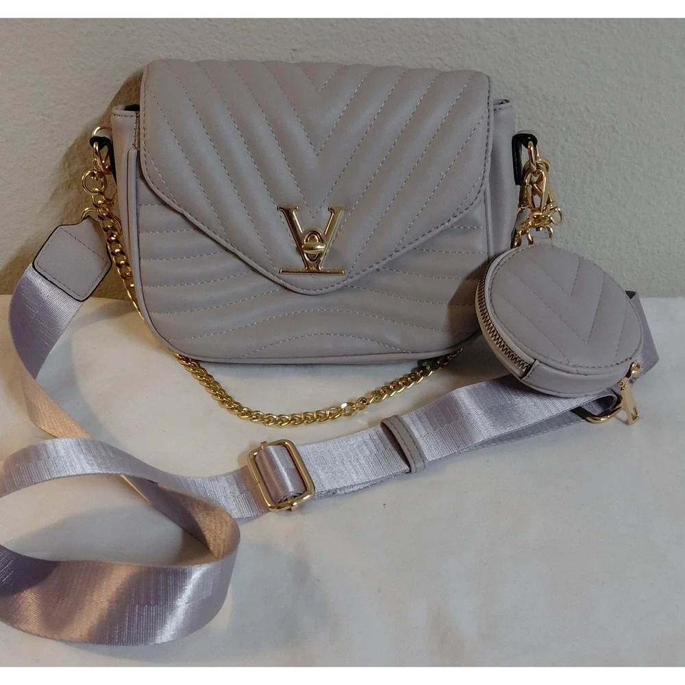 Valentino Orlandi Chevron Quilted Crossbody Bag Light Purple Lavender Coin Pouch